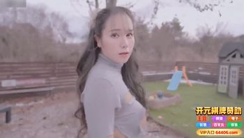 〖极品骚妹〗郊外约会就忍不住回车里狠狠的操了她