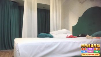 韵味大奶黑丝熟女，爆菊无套内射